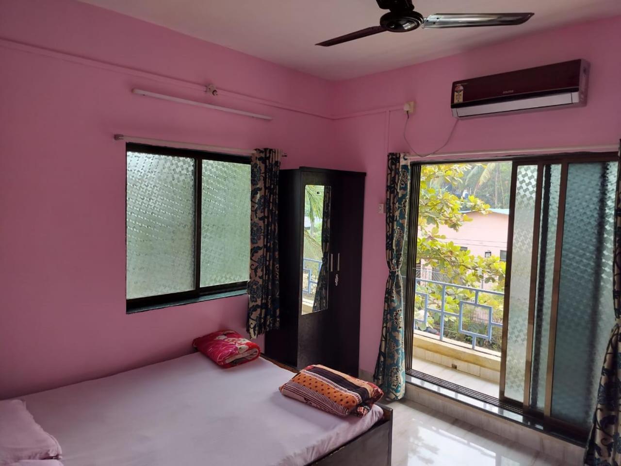 Gulmohar Cottages - Home Stay In אליבג מראה חיצוני תמונה
